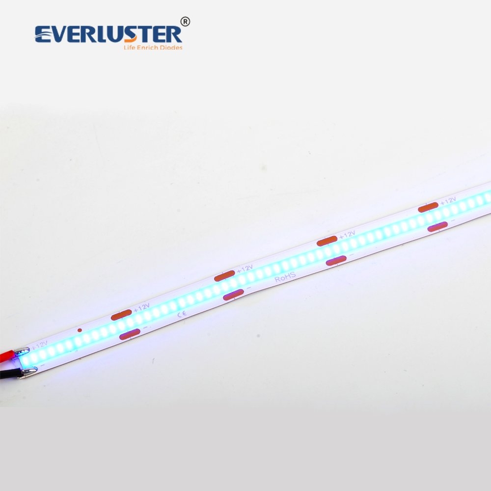 Einfarbige Serie – COB-LED-Streifen in blauer Farbe