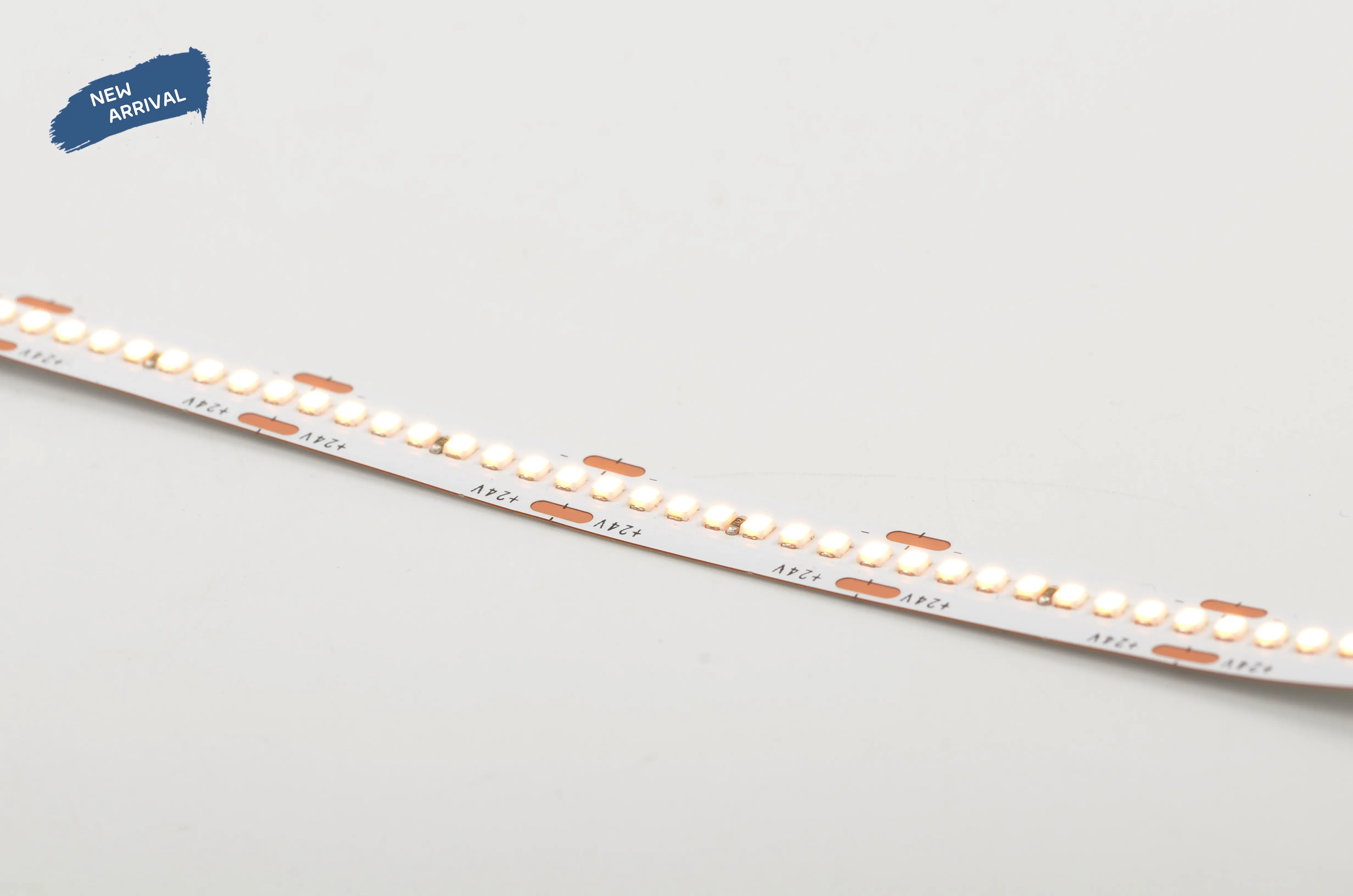 Neuester punktloser 320-LED-SMD-LED-Streifen 2018 pro Meter